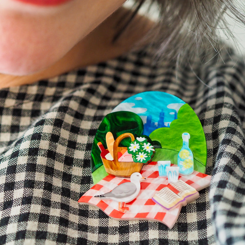 Erstwilder A Royal Garden Picnic Brooch
