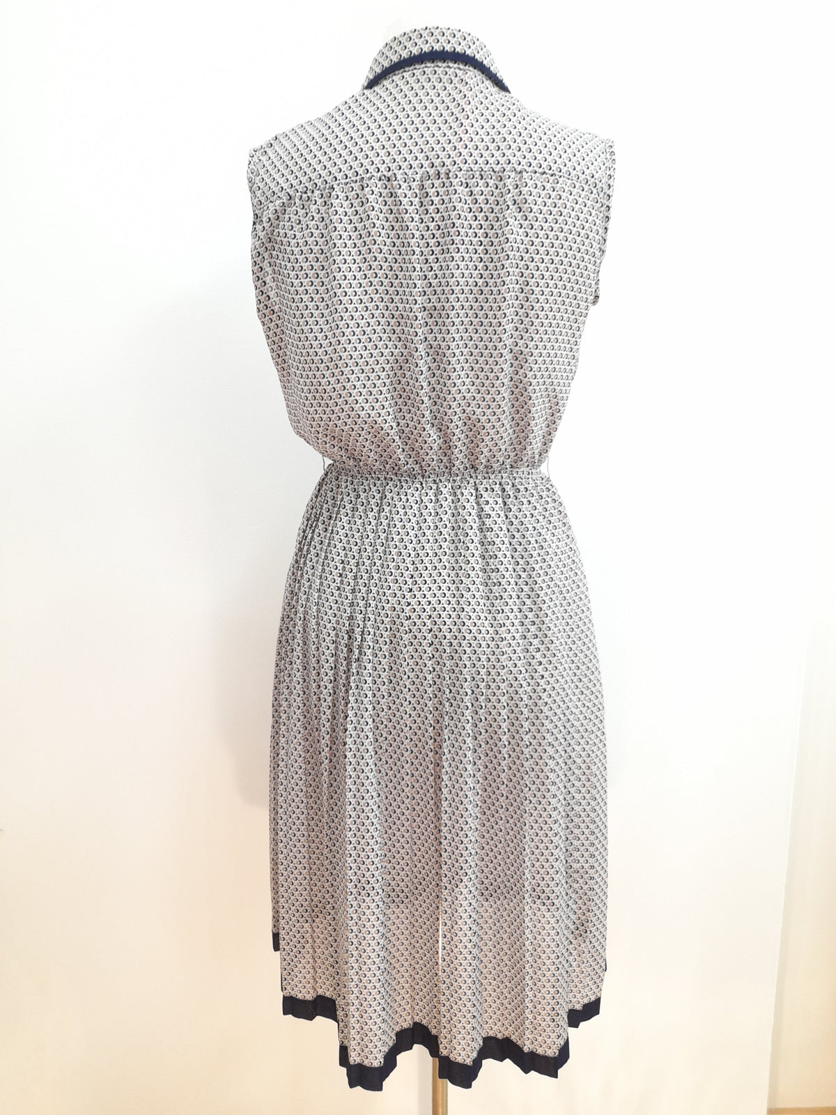 Mary Ella Design Pleated Pocket front dress