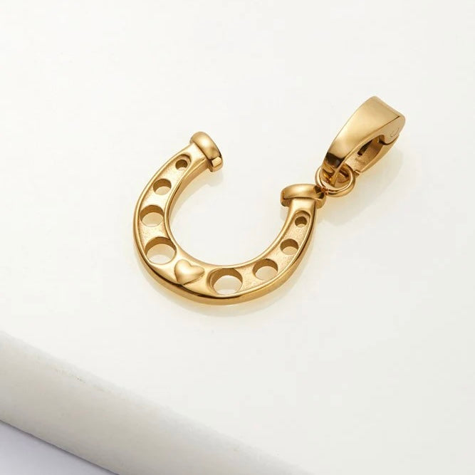 Horseshoe Charm Gold