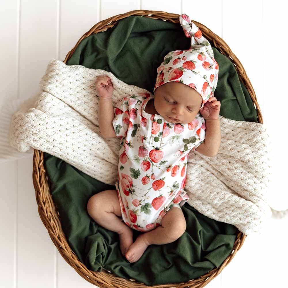 Strawberry Short Sleeve Organic Bodysuit: 0-3 Months (000)