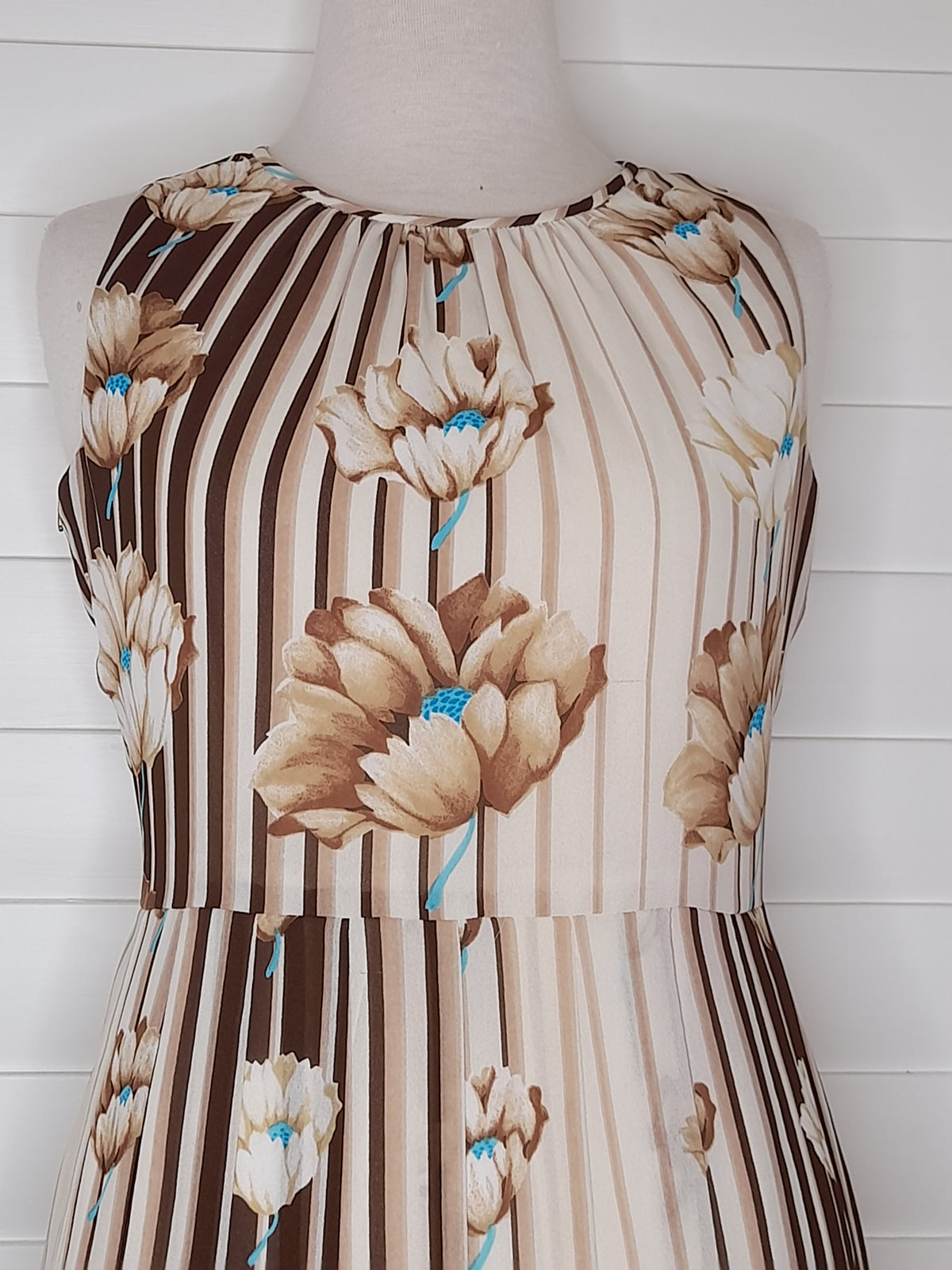 MED071 Brown Floral Dress